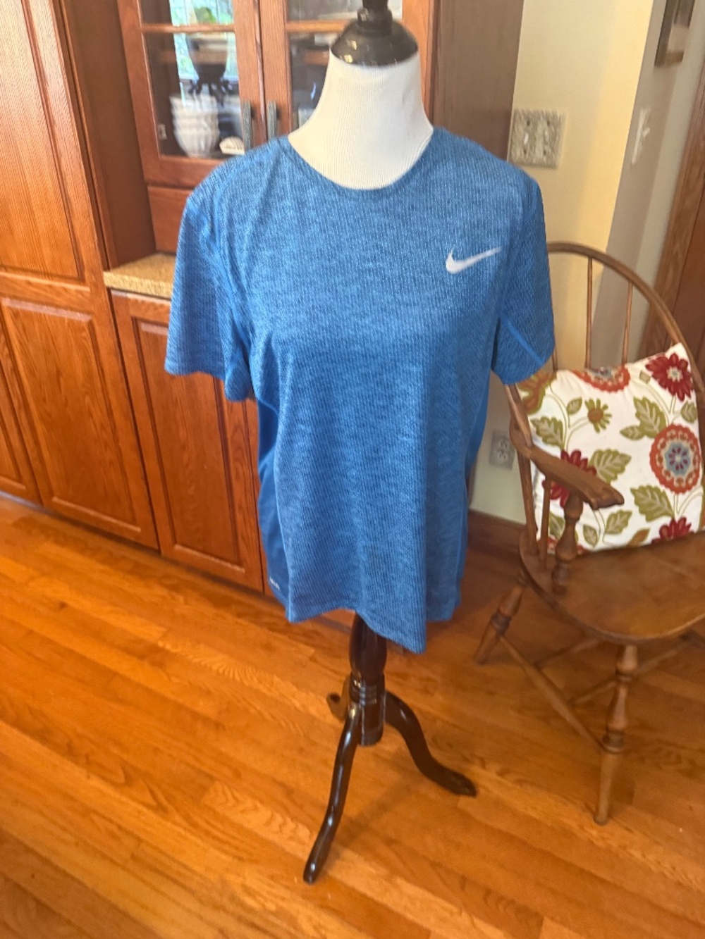 Mens Nike tee